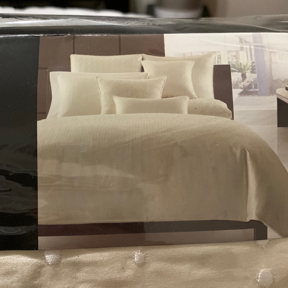 Hotel Collection King Comforter Cover and King Pillow Sham